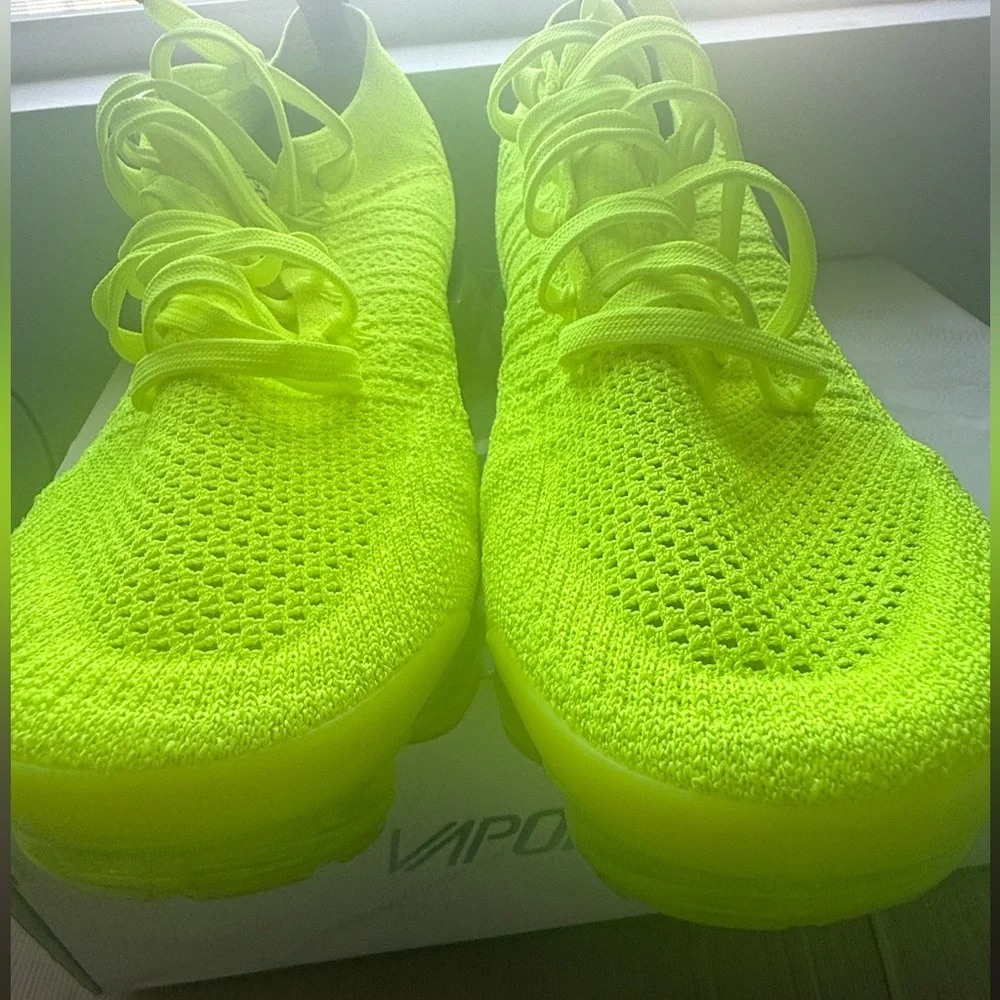 Rare Nike Air Vapor Max Flyknit 2 Volt Aka “Highlighters”🔥🔥🔥🔥🔥🔥 - Picture 4 of 15